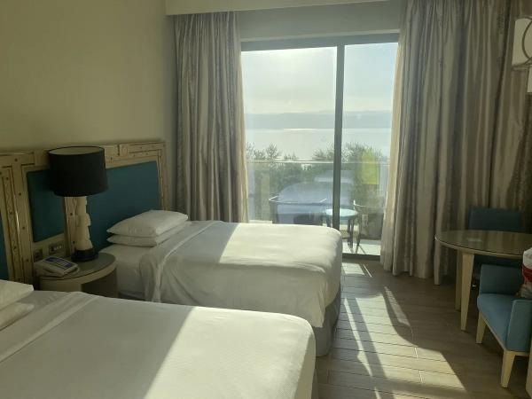 Что делать в Иордании. Часть 2: Мертвое море и святые места