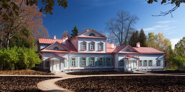 Турэксперт Васильева назвала лучшие места для осенних фотосессий в Подмосковье