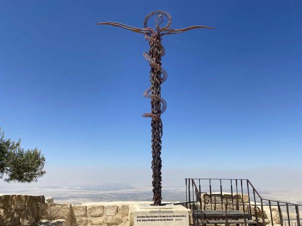 Что делать в Иордании. Часть 2: Мертвое море и святые места