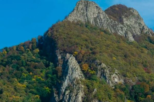 Под Туапсе турист упал со склона горы Два Брата в каньон