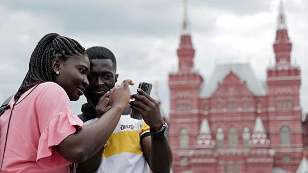 Россия готова принять туристов из США в случае возобновления прямых рейсов