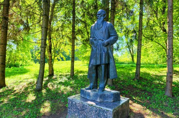 Маршрут выходного дня: Никольское-Вяземское, усадьба Толстого.
