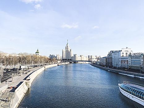 Туристам советуют торопиться с бронированием отелей в Москве