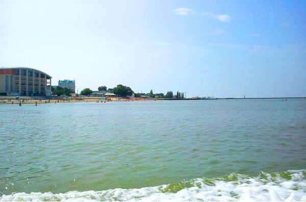 Бархатный сезон: можно ли съездить на море дёшево?